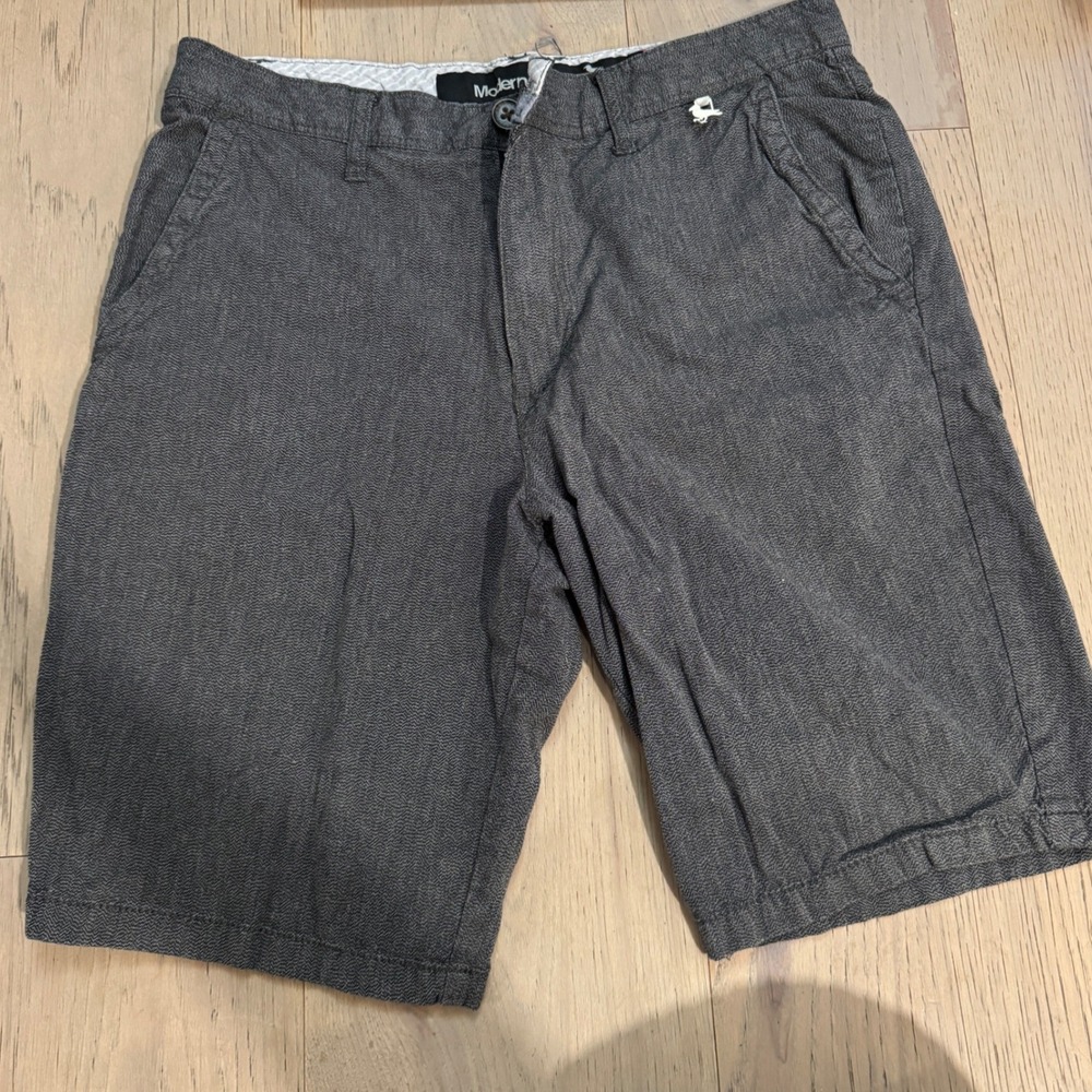 Modern Amusement Mens 32 Charcoal Gray Textured Chevron Cotton Chino Shorts‎